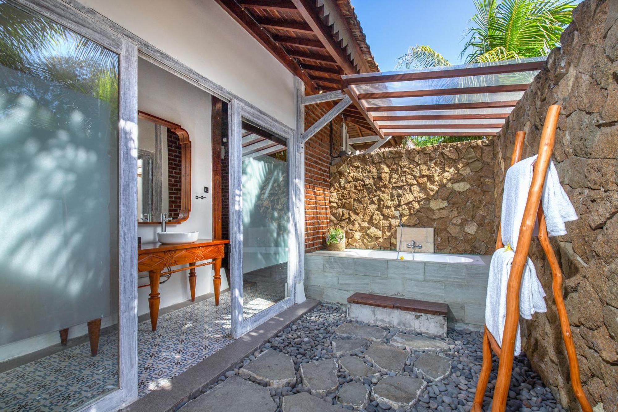 Frii Resort Gili Trawangan Exterior foto